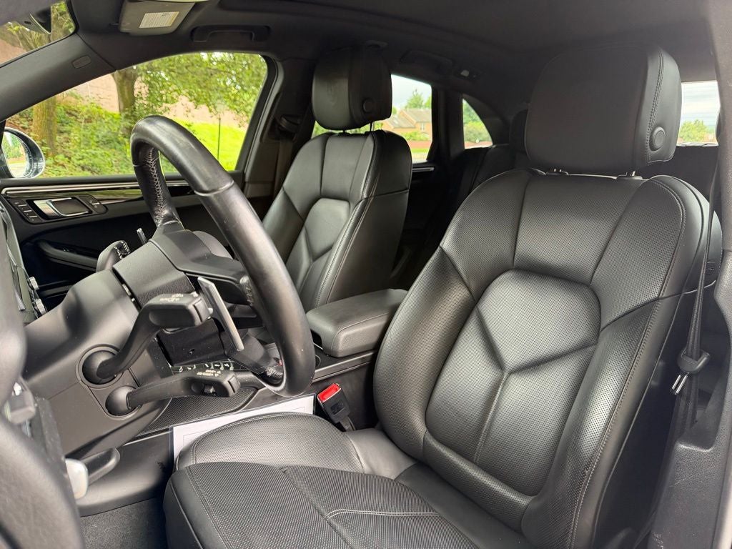 2021 Porsche Macan S