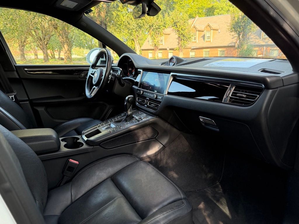 2020 Porsche Macan S