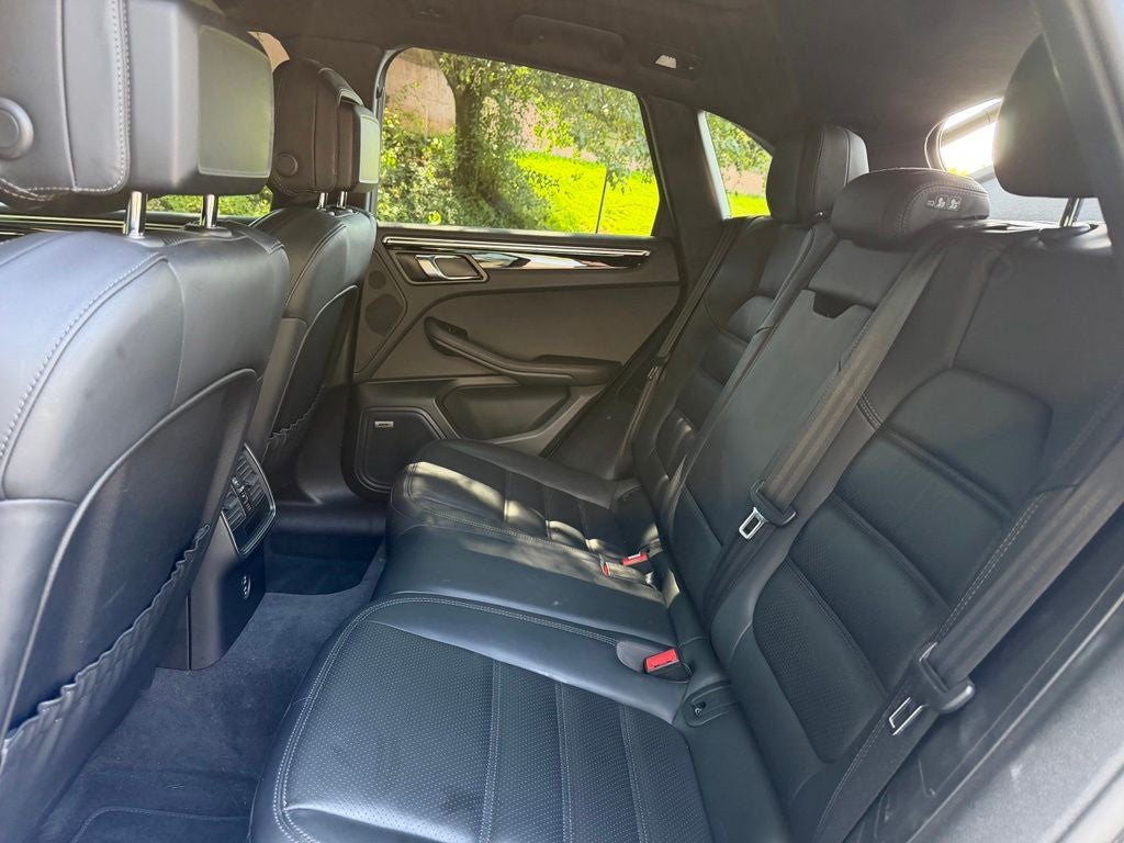2021 Porsche Macan S