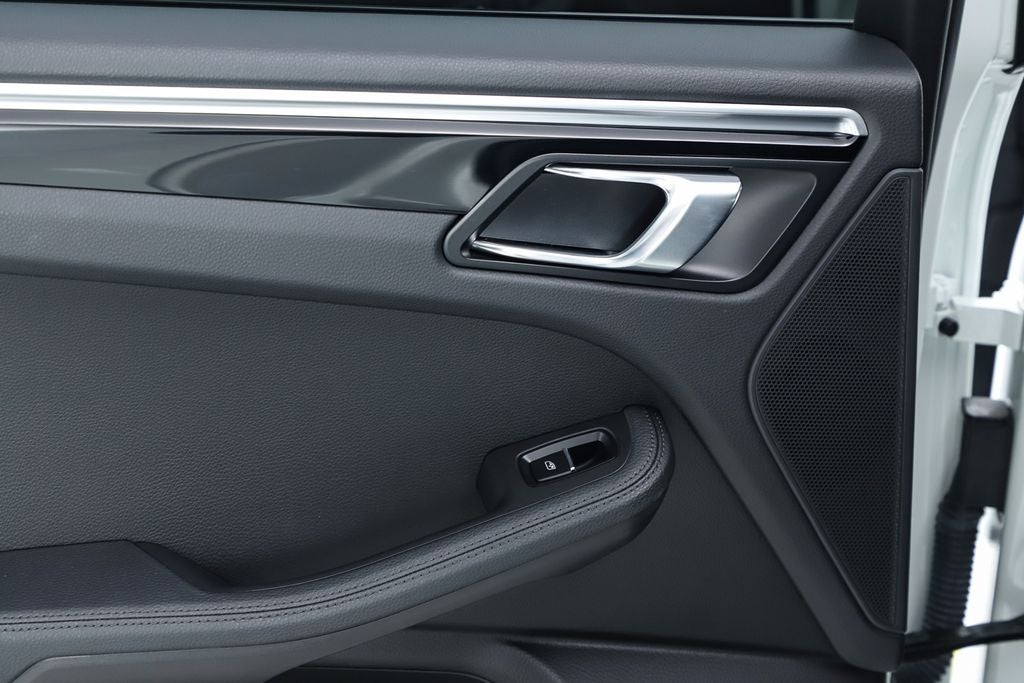 2021 Porsche Macan S