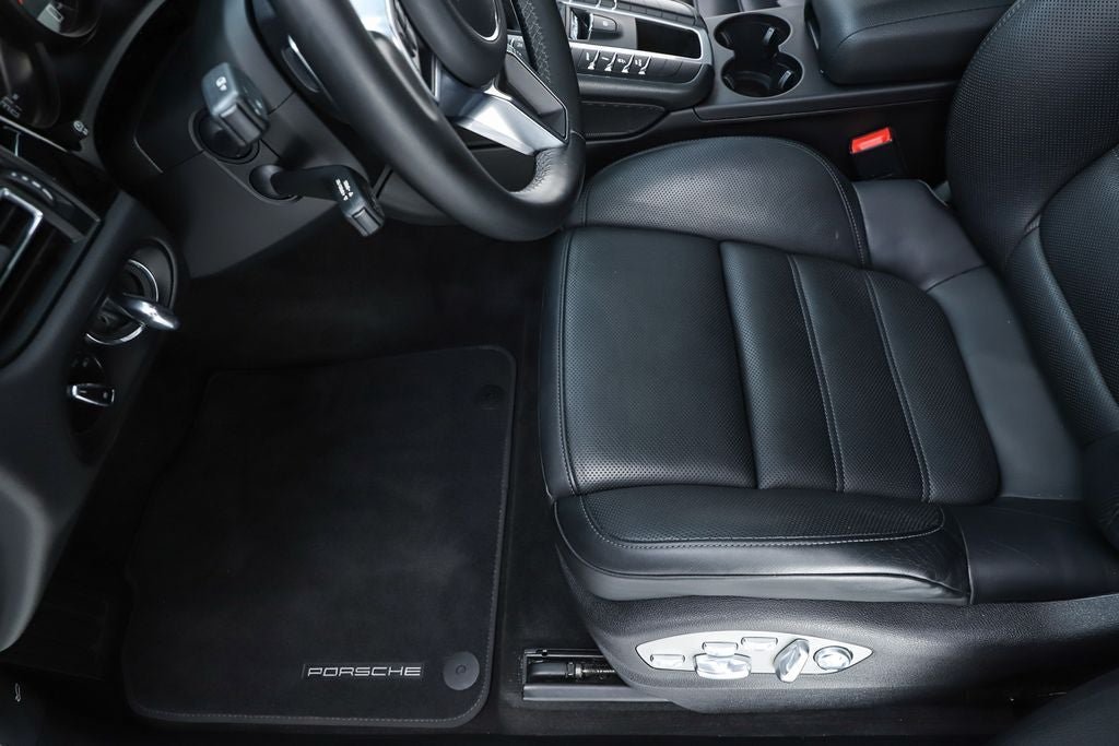 2021 Porsche Macan S