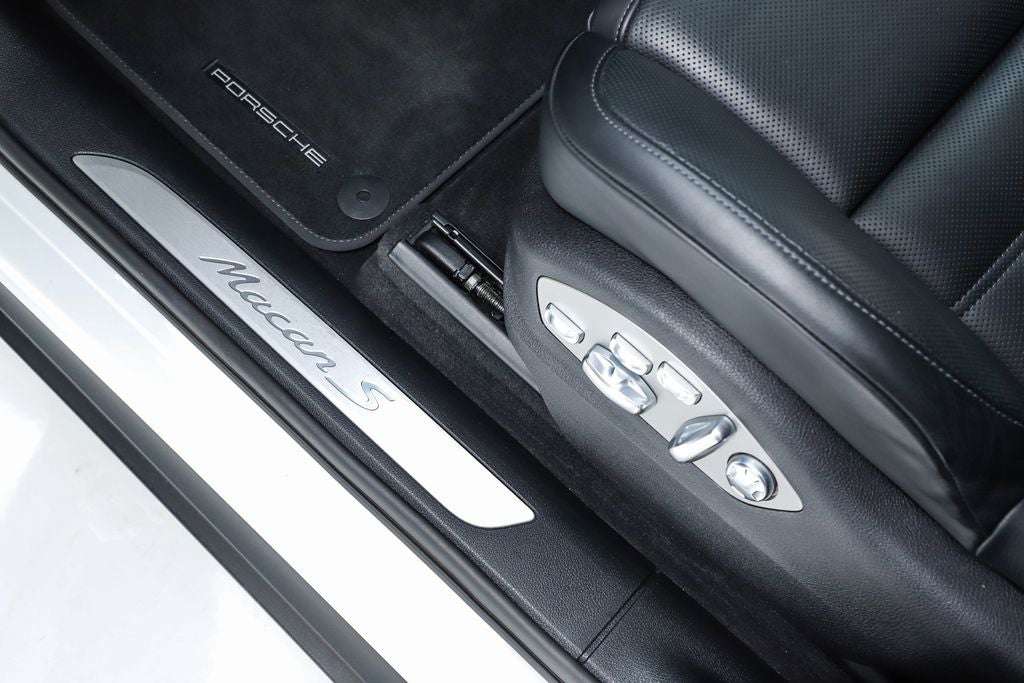 2021 Porsche Macan S