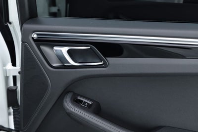 2021 Porsche Macan S