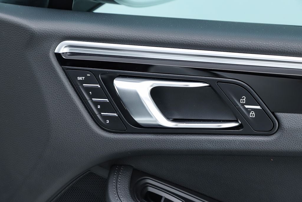 2021 Porsche Macan S