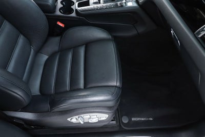 2021 Porsche Macan S