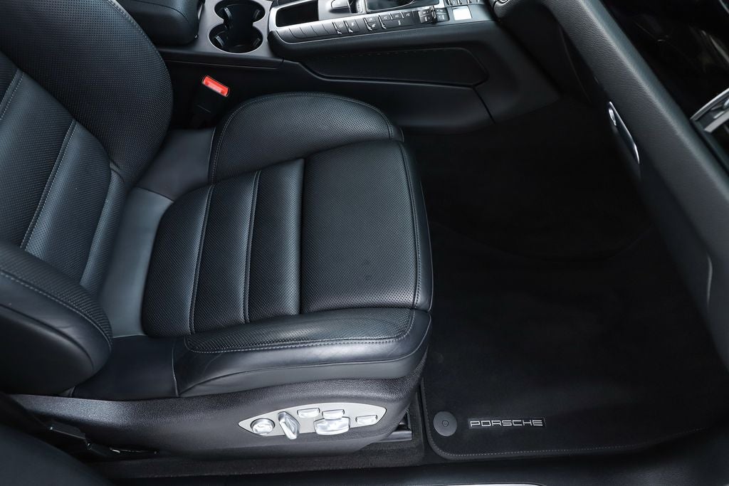 2021 Porsche Macan S
