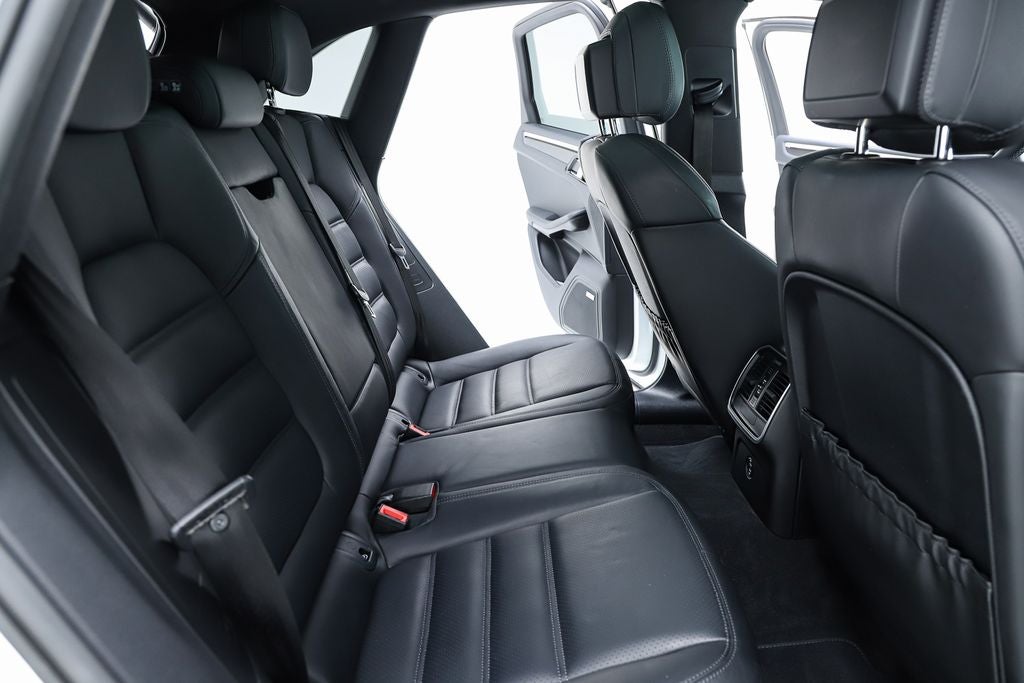 2021 Porsche Macan S