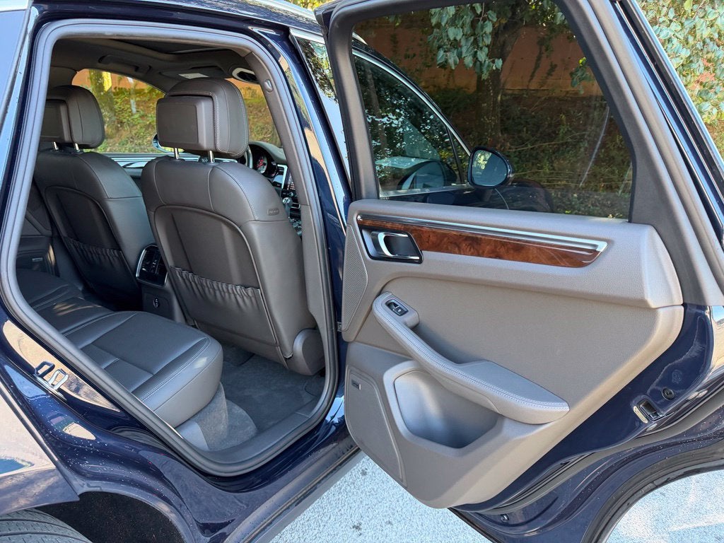 2021 Porsche Macan S