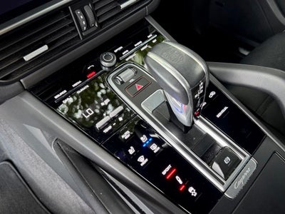 2023 Porsche Cayenne S Platinum Edition