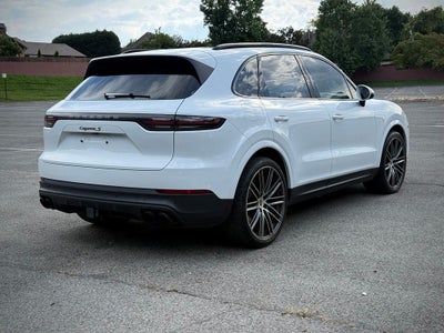 2023 Porsche Cayenne S Platinum Edition