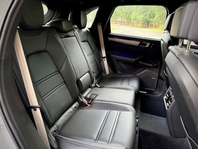 2023 Porsche Cayenne S Platinum Edition