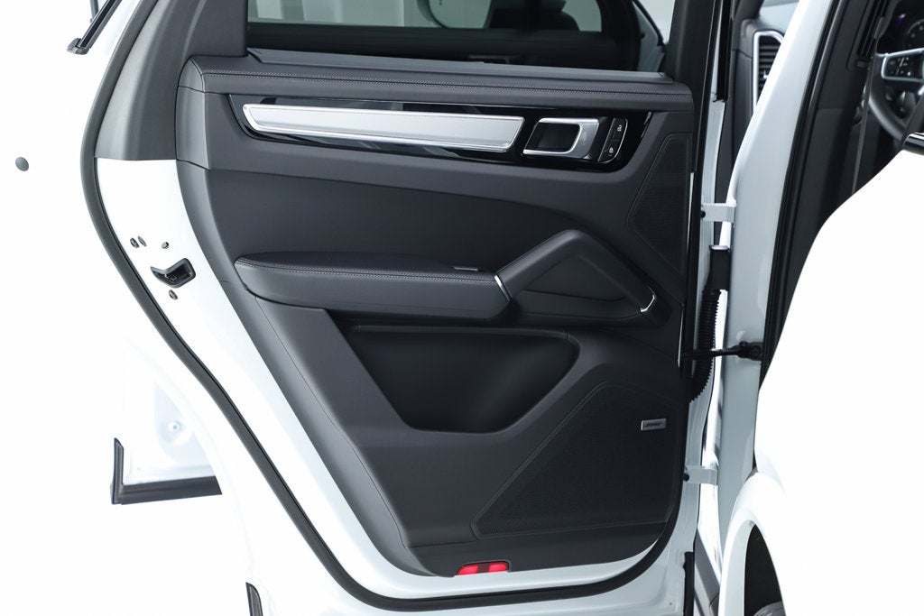 2023 Porsche Cayenne S Platinum Edition