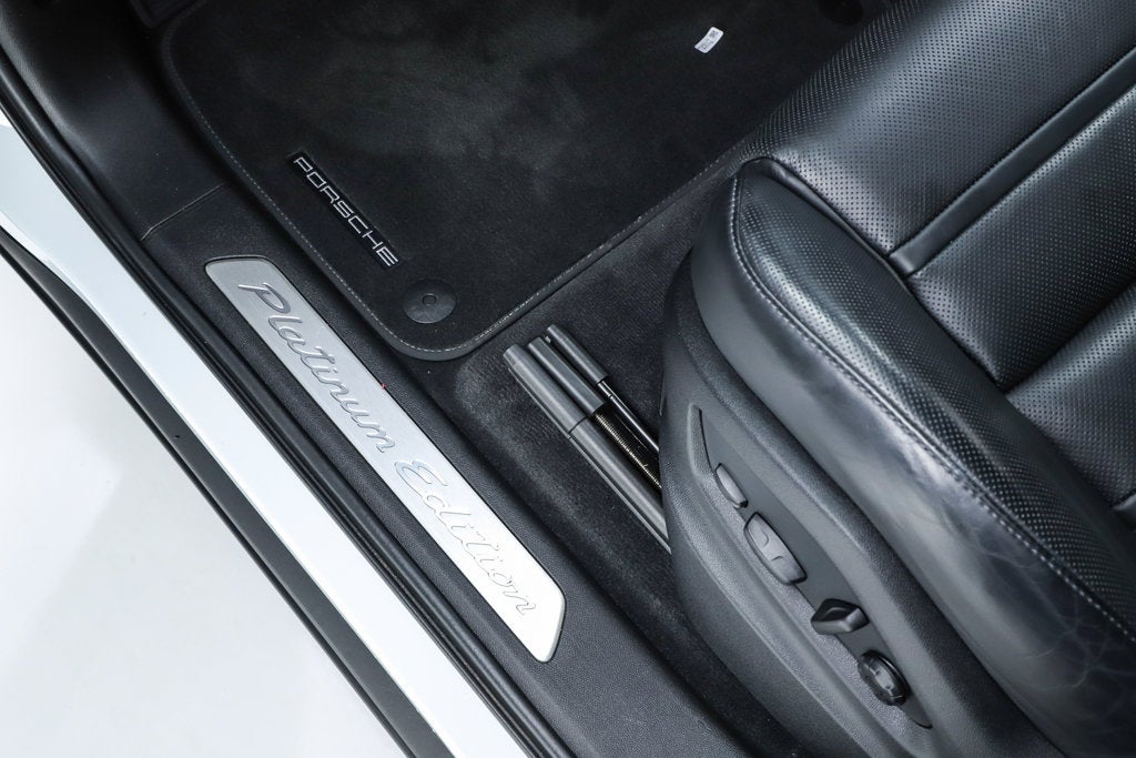 2023 Porsche Cayenne S Platinum Edition