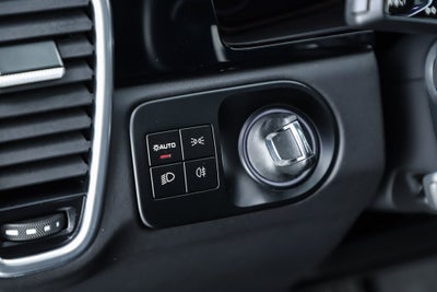 2023 Porsche Cayenne S Platinum Edition