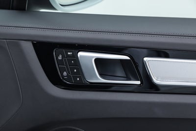 2023 Porsche Cayenne S Platinum Edition