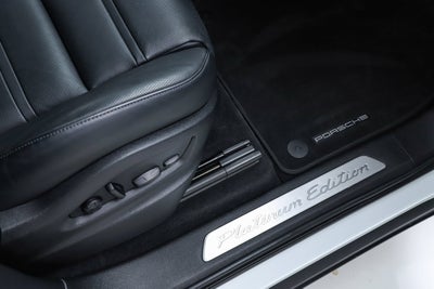 2023 Porsche Cayenne S Platinum Edition