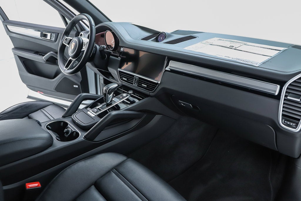 2023 Porsche Cayenne S Platinum Edition