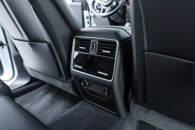 2023 Porsche Cayenne S Platinum Edition