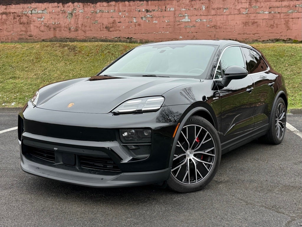 2025 Porsche Macan Electric 4S