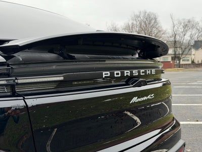 2025 Porsche Macan Electric 4S