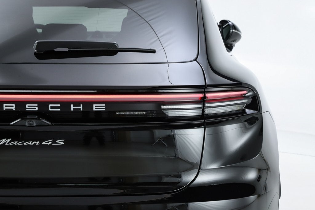 2025 Porsche Macan Electric 4S