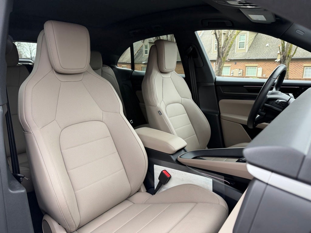 2025 Porsche Macan Electric 4S