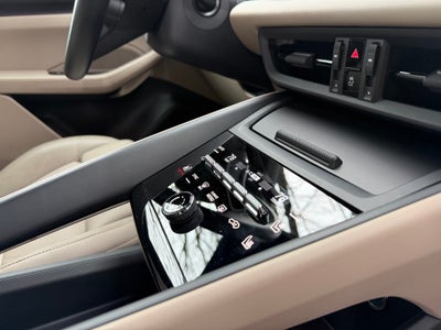 2025 Porsche Macan Electric 4S