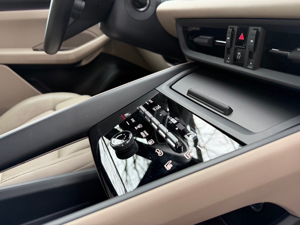 2025 Porsche Macan Electric 4S