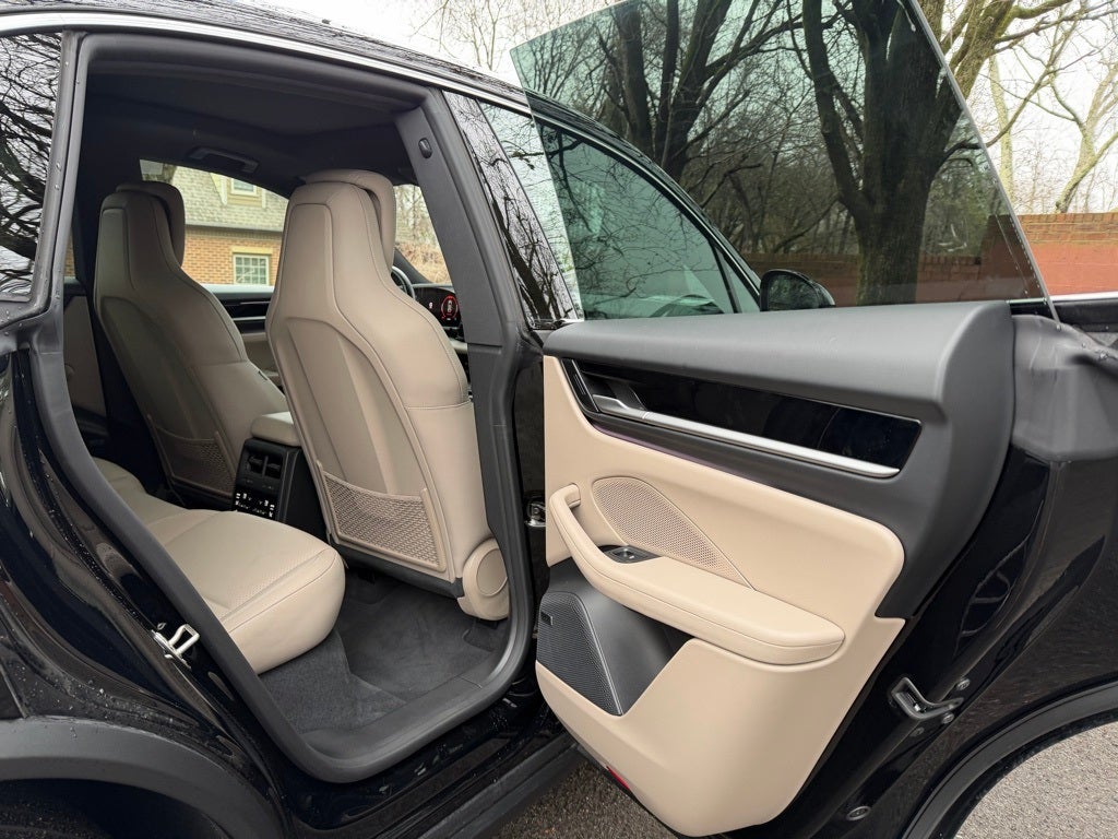 2025 Porsche Macan Electric 4S