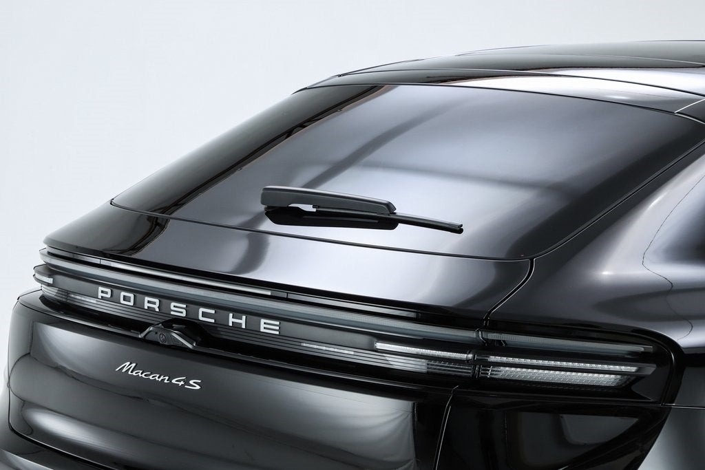 2025 Porsche Macan Electric 4S