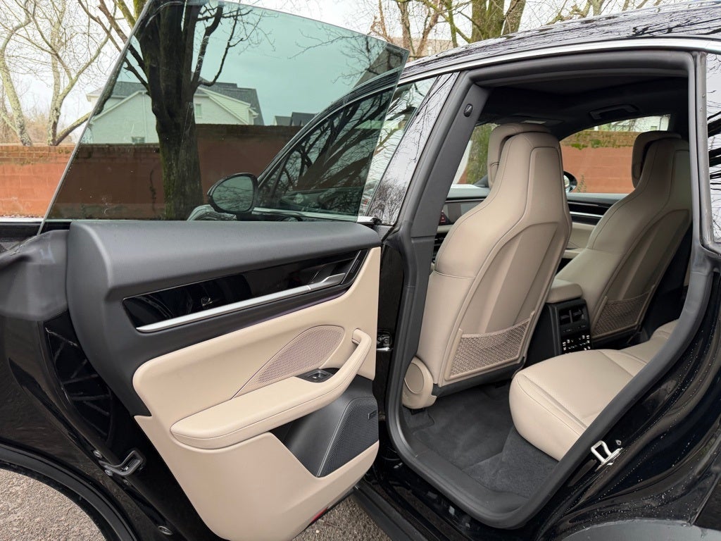 2025 Porsche Macan Electric 4S