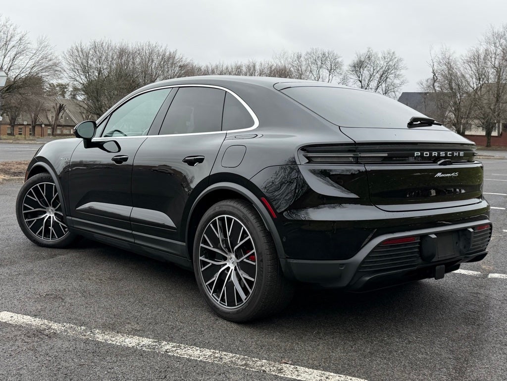 2025 Porsche Macan Electric 4S