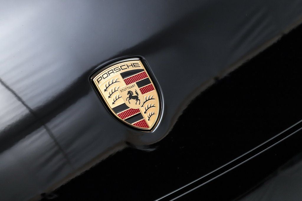 2025 Porsche Macan Electric 4S