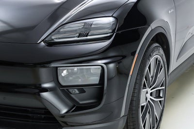 2025 Porsche Macan Electric 4S