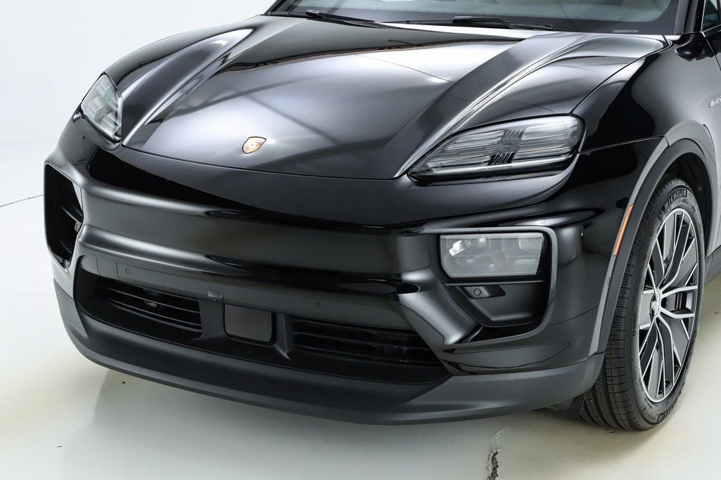 2025 Porsche Macan Electric 4S