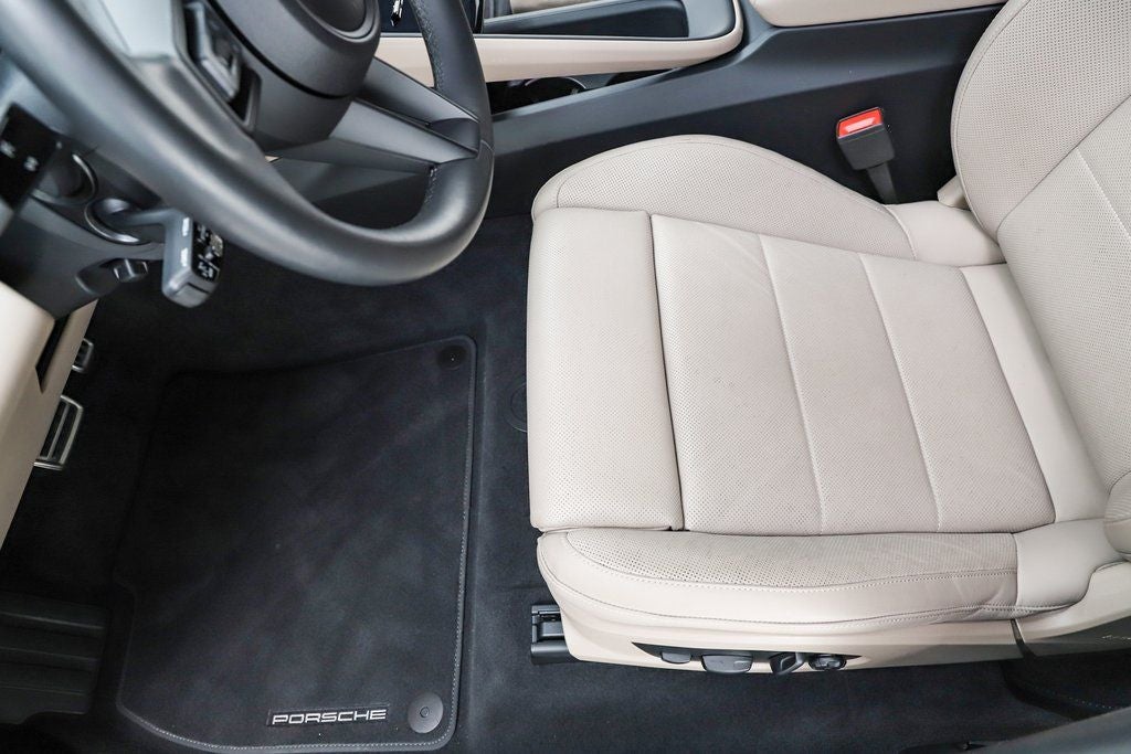 2025 Porsche Macan Electric 4S