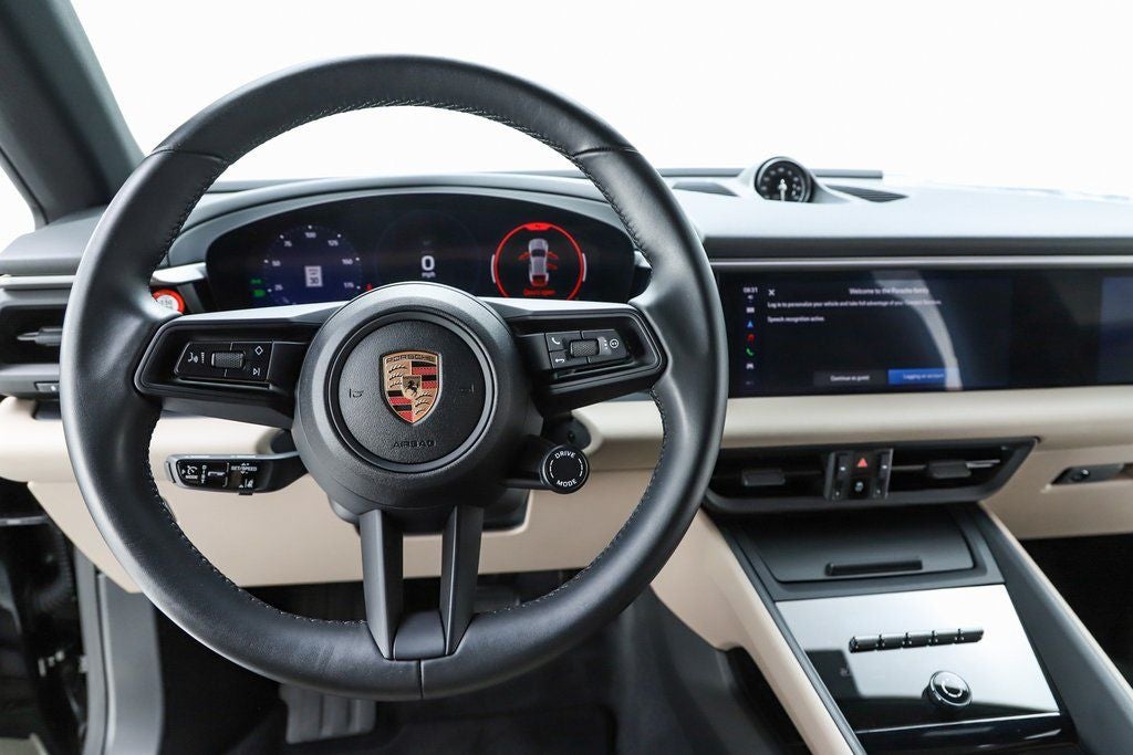 2025 Porsche Macan Electric 4S