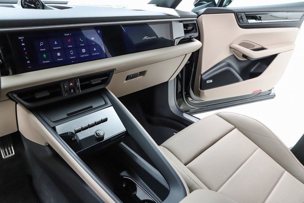 2025 Porsche Macan Electric 4S