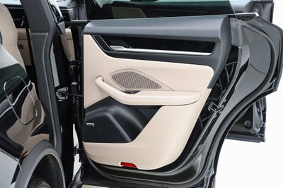 2025 Porsche Macan Electric 4S