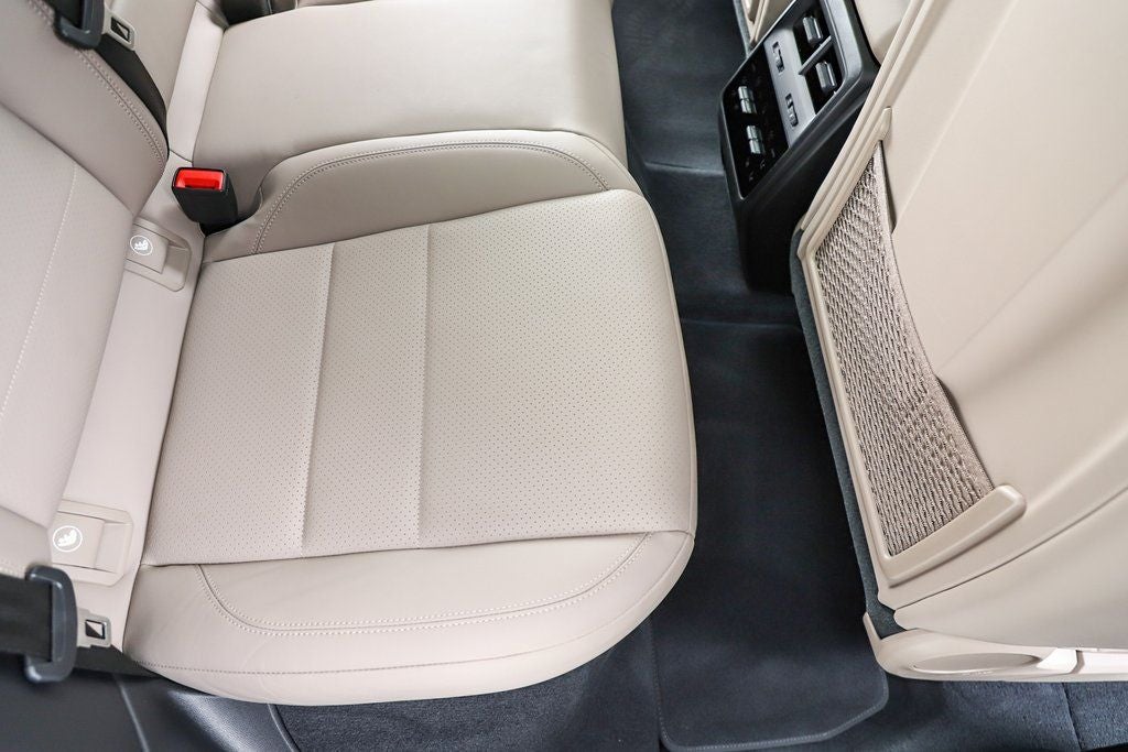 2025 Porsche Macan Electric 4S