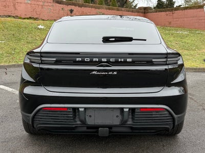 2025 Porsche Macan Electric 4S