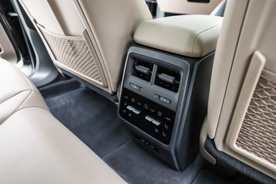 2025 Porsche Macan Electric 4S