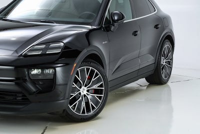 2025 Porsche Macan Electric 4S