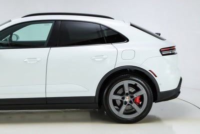 2025 Porsche Macan Electric 4S