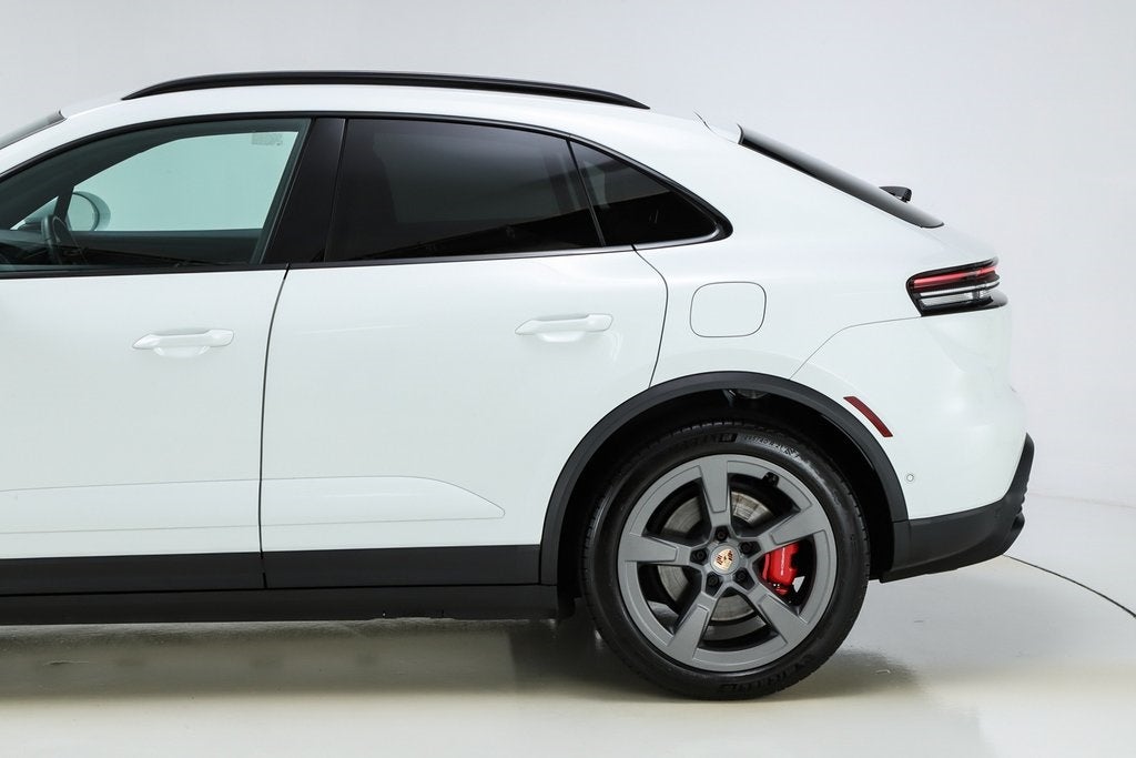 2025 Porsche Macan Electric 4S