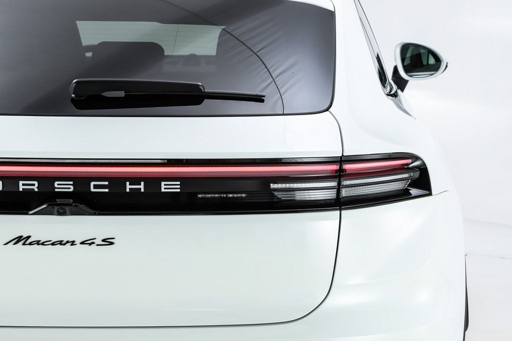 2025 Porsche Macan Electric 4S