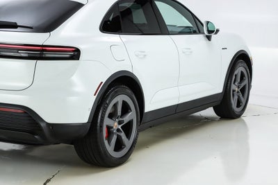 2025 Porsche Macan Electric 4S