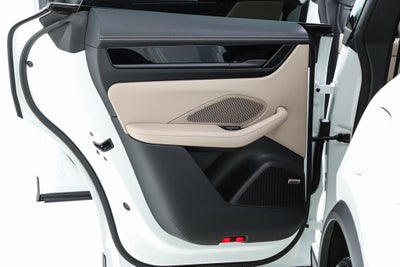 2025 Porsche Macan Electric 4S