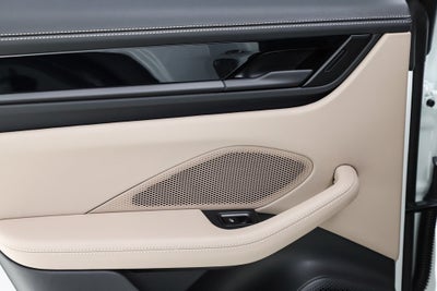 2025 Porsche Macan Electric 4S