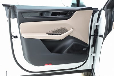 2025 Porsche Macan Electric 4S